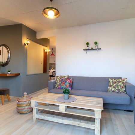 Modern City Apt In The Heart Of Heraklion Ngoại thất bức ảnh
